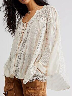 Excellent Condition, SZ M, Free People Georgia Blouse, Ivory Lace